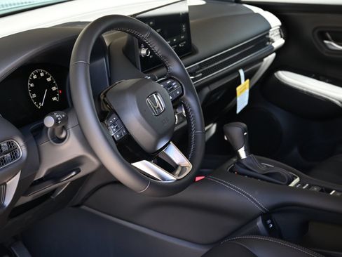 New 2027 Honda HR-V EX-L image 14