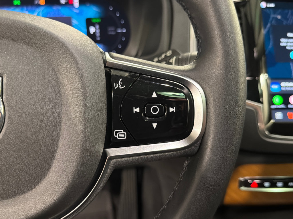 Certified 2024 Volvo XC90 T8 Plus w/ Protection Package Premier AWD/4WD image 14