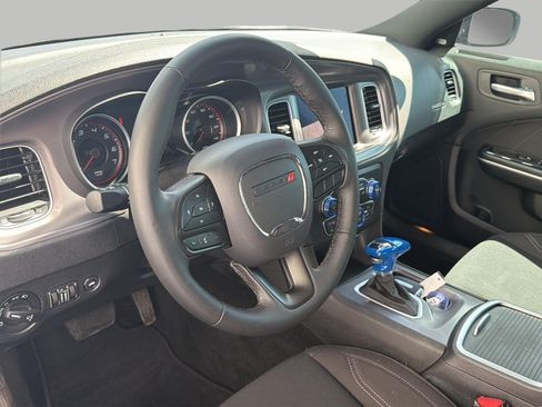 Used 2023 Dodge Charger SXT AWD/4WD image 5