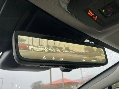 Certified 2025 Toyota Prius Limited image 29