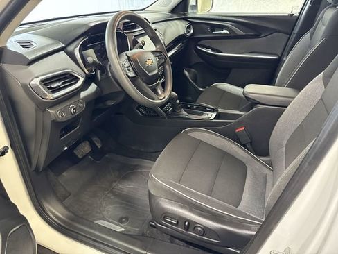 Certified 2021 Chevrolet TrailBlazer LT w/ Convenience Package image 11