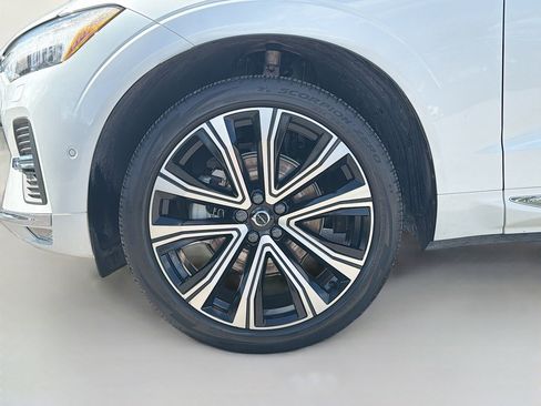 Used 2023 Volvo XC60 B5 Ultimate w/ Climate Package image 41