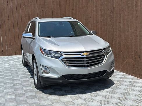 Used 2019 Chevrolet Equinox Premier FWD image 10