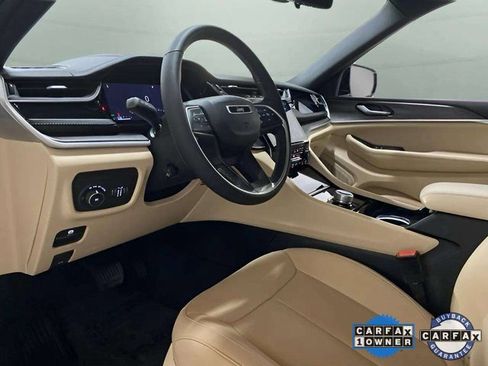 Used 2023 Jeep Grand Cherokee Limited w/ Luxury Tech Group II image 62