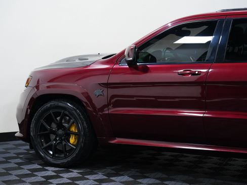 Used 2018 Jeep Grand Cherokee Trackhawk AWD/4WD image 19