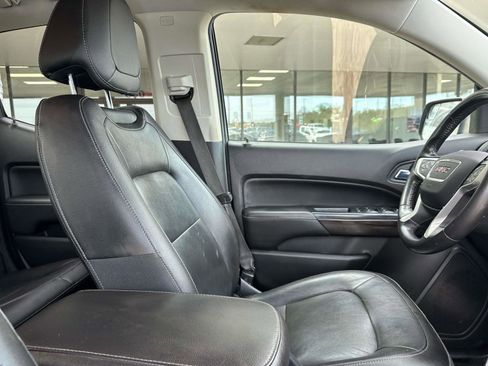 Used 2017 GMC Canyon SLT w/ Driver Alert Package image 9