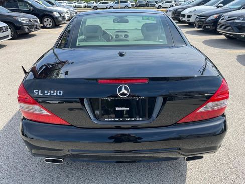 Used 2009 Mercedes-Benz SL 550 image 4