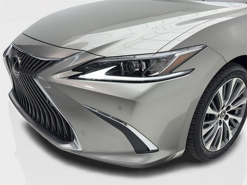 Used 2020 Lexus ES 350 w/ Premium Package image 5