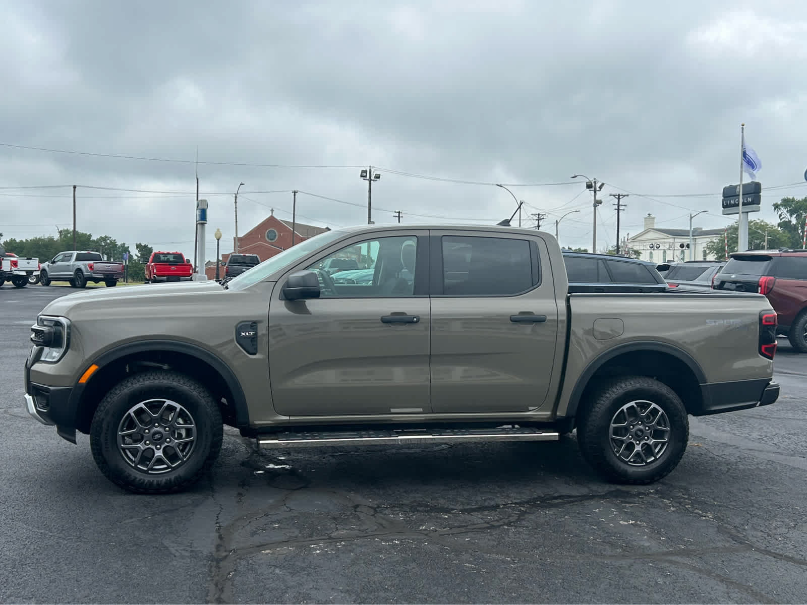 Used 2025 Ford Ranger XLT AWD/4WD image 1