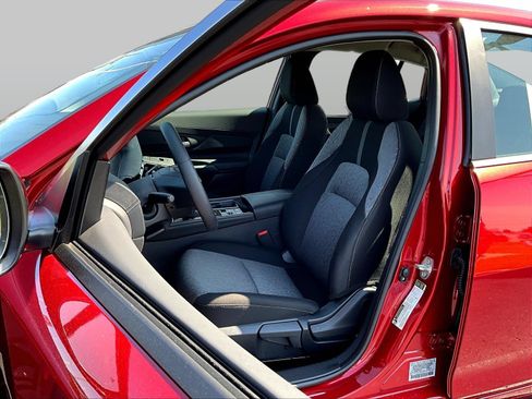 Used 2026 Nissan Sentra SV w/ SV Convenience Package FWD image 24
