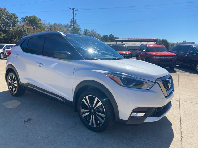 Used 2019 Nissan Kicks SR FWD image 7