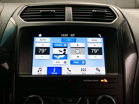 Used 2019 Ford Explorer XLT w/ Equipment Group 201A image 20