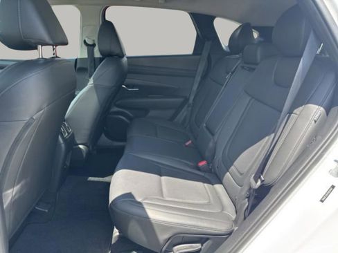 Used 2025 Hyundai Tucson SEL FWD image 33