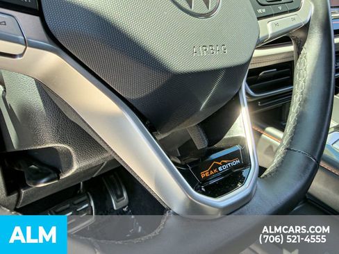 Used 2024 Volkswagen Atlas Peak Edition SE image 35