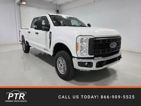 Used 2023 Ford F250 XL w/ FX4 Off-Road Package AWD/4WD image 1