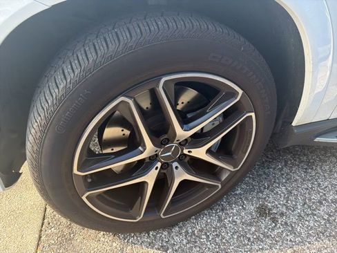 Used 2021 Mercedes-Benz GLE 53 AMG 4MATIC image 4