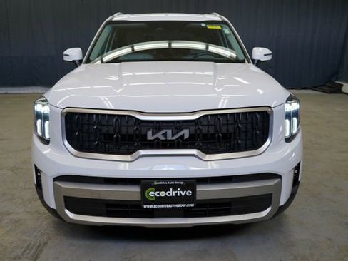 Used 2023 Kia Telluride EX w/ EX Captain's Chair Package AWD/4WD image 2