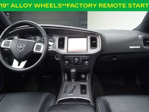 Used 2013 Dodge Charger R/T image 4