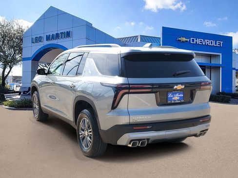 New 2026 Chevrolet Traverse LT w/ Driver Confidence Package image 4