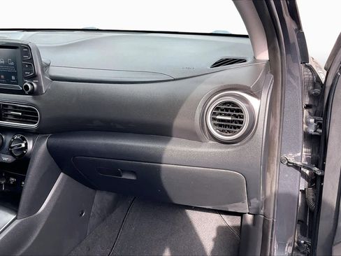 Used 2019 Hyundai Kona SE image 19