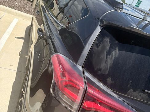 Used 2017 Toyota RAV4 SE FWD image 4