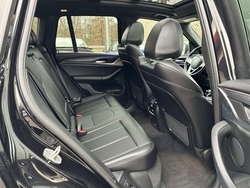 Used 2024 BMW X3 xDrive30i image 11