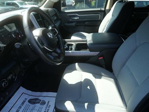 Used 2019 RAM 1500 Big Horn AWD/4WD image 10