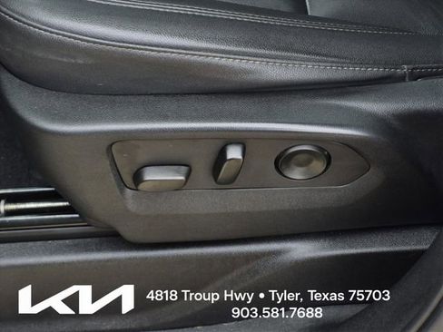 Used 2023 Chevrolet Tahoe Z71 AWD/4WD image 23