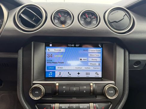 Used 2017 Ford Mustang Shelby GT350 RWD image 24