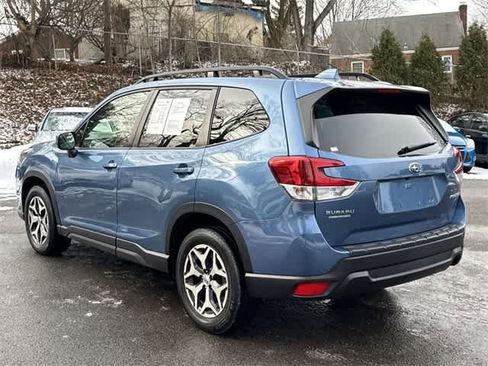 Certified 2023 Subaru Forester Premium image 30