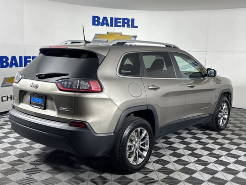 Used 2019 Jeep Cherokee Latitude Plus w/ Cold Weather Group image 5