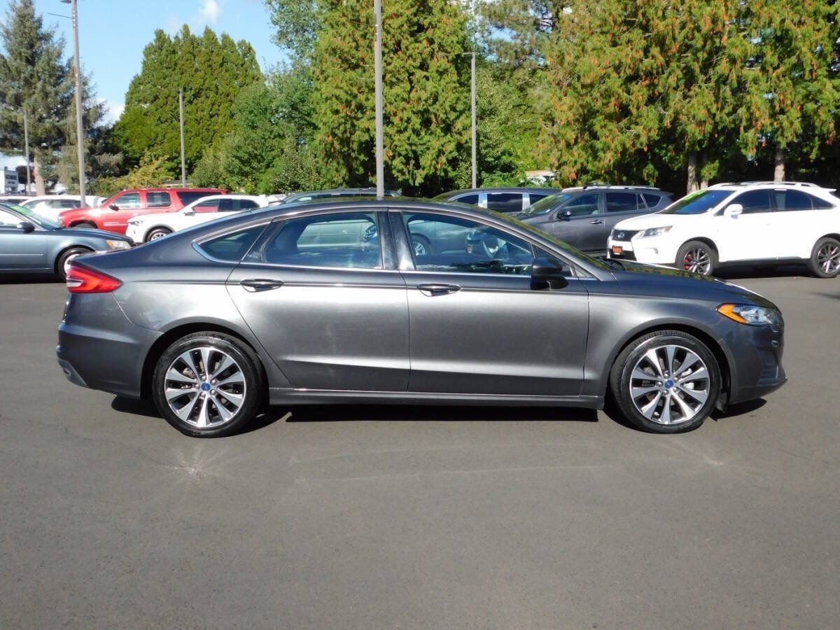 Used 2019 Ford Fusion SE AWD/4WD image 21