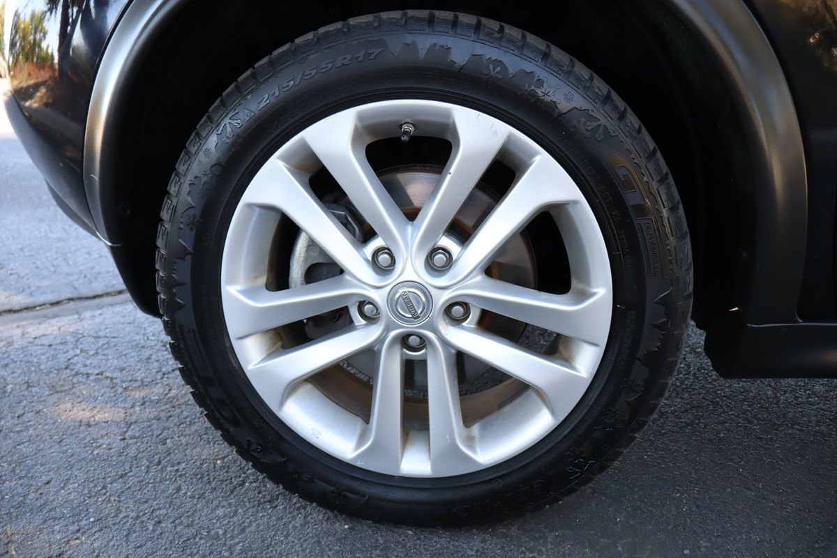 Used 2012 Nissan Juke SV AWD/4WD image 41