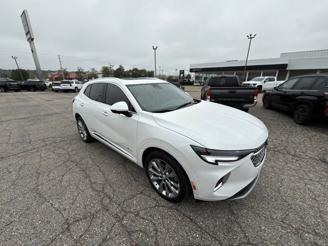 Used 2023 Buick Envision Avenir AWD/4WD image 1