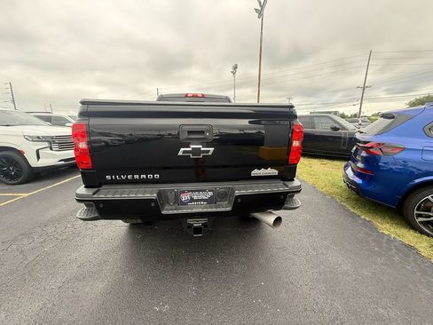 Used 2019 Chevrolet Silverado 2500 High Country w/ Duramax Plus Package AWD/4WD image 4