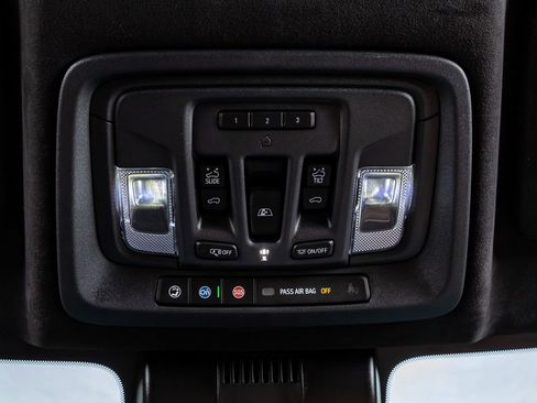 Used 2025 GMC Sierra 2500 Denali Ultimate image 28