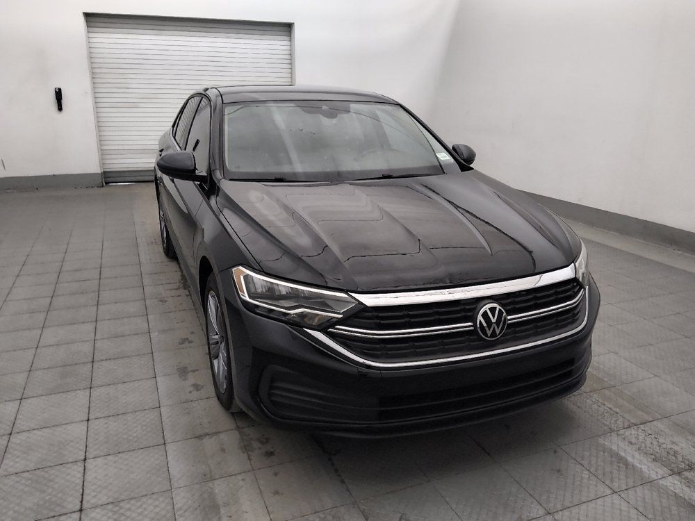 Used 2024 Volkswagen Jetta SE w/ Panoramic Sunroof Package FWD image 13