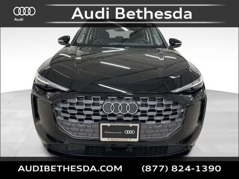 Certified 2025 Audi Q5 Premium Plus w/ Premium Plus image 2