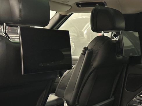 Used 2023 Land Rover Range Rover First Edition image 33