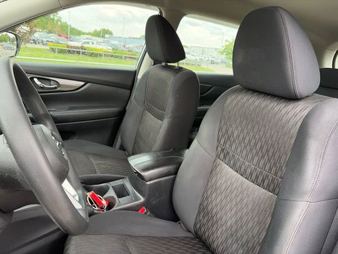 Used 2018 Nissan Rogue S AWD/4WD image 22
