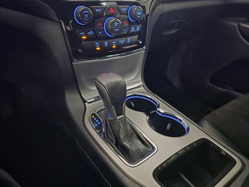 Used 2020 Jeep Grand Cherokee Altitude image 26