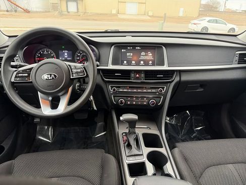Used 2020 Kia Optima LX FWD image 29