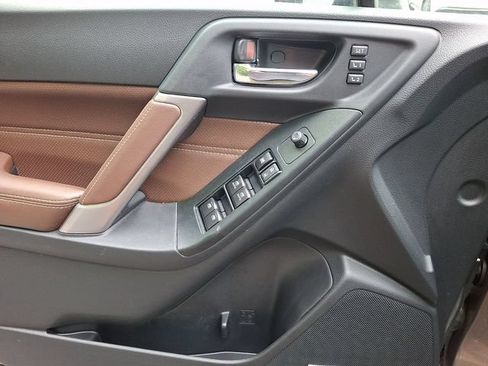Used 2018 Subaru Forester 2.5i Touring AWD/4WD image 19