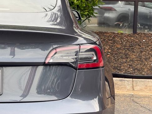 Used 2021 Tesla Model 3 Standard Range Plus RWD image 16