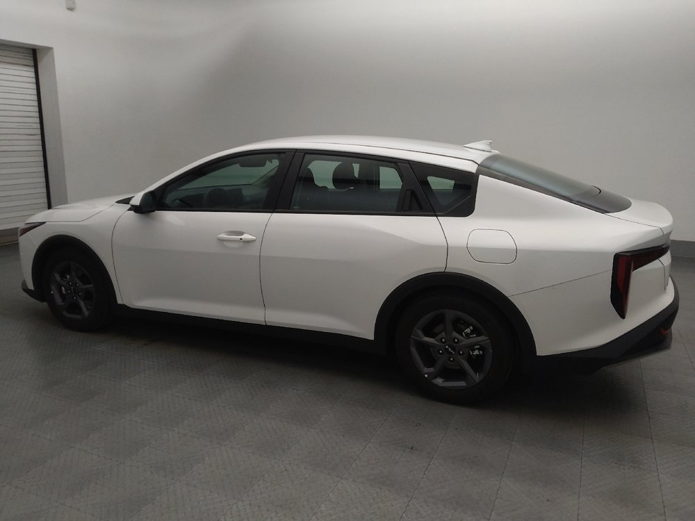 Used 2025 Kia K4 FWD image 3