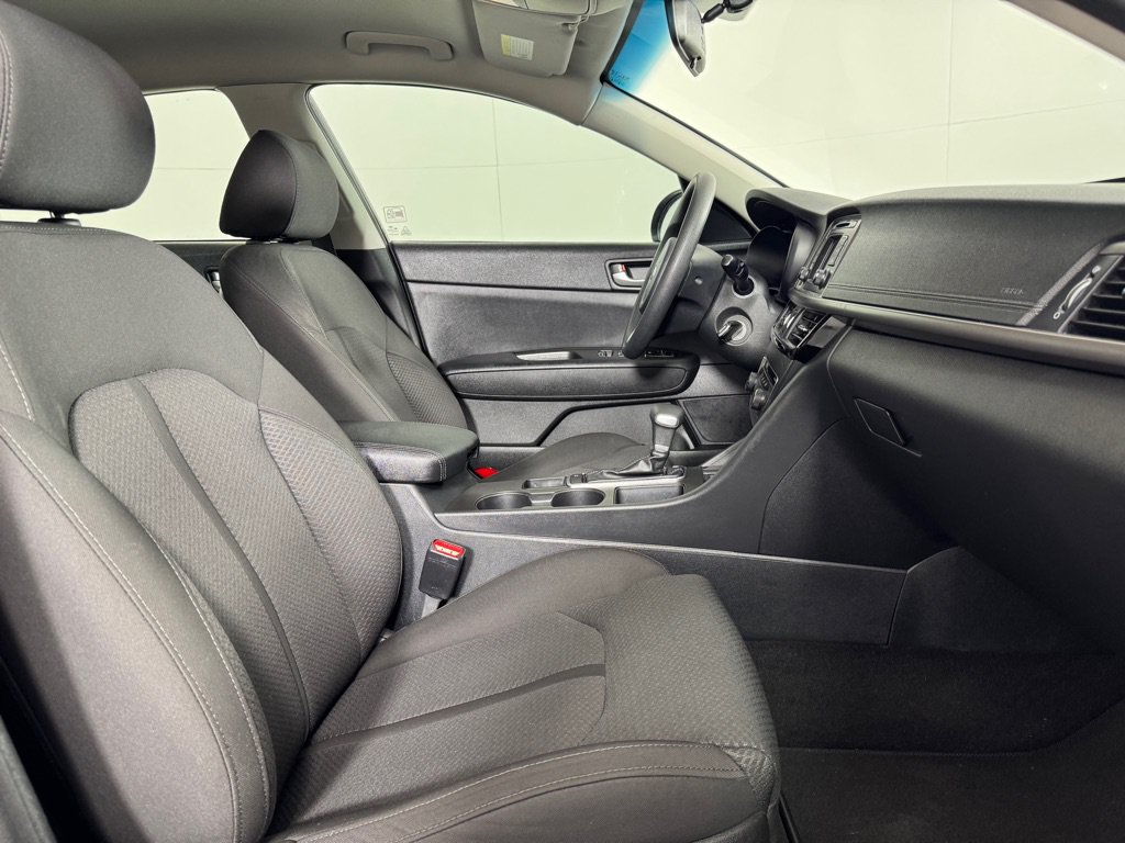 Used 2017 Kia Optima LX FWD image 25