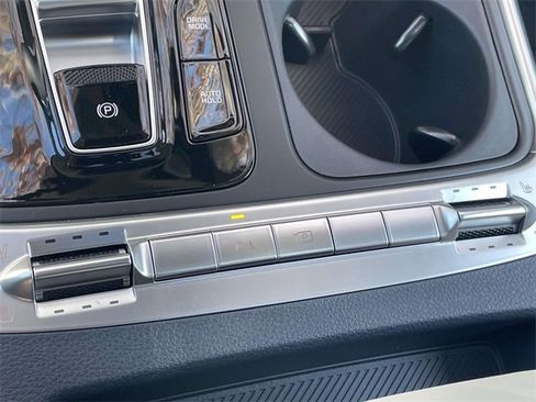 New 2026 Kia Carnival SX image 40