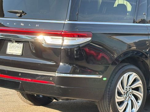 Used 2022 Lincoln Navigator L Reserve AWD/4WD image 7