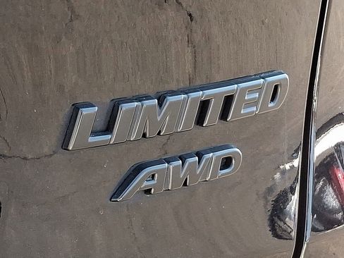 Used 2021 Toyota RAV4 Limited image 22