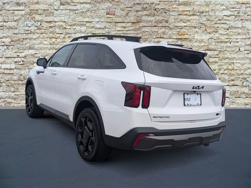 Certified 2025 Kia Sorento SX AWD/4WD image 4